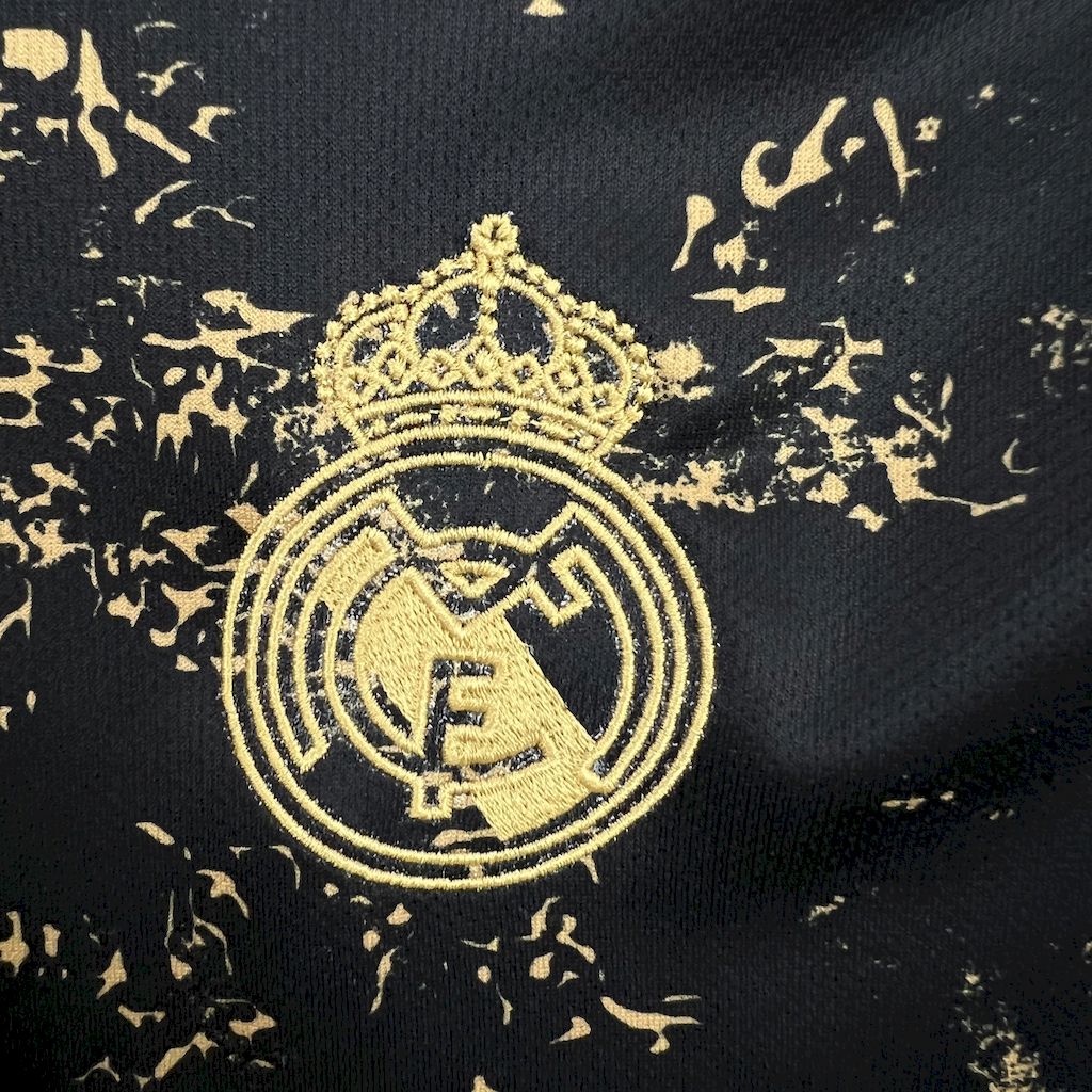 Camisa Real Madrid Edição Especial 24/25 - Adidas (Torcedor) Masculina