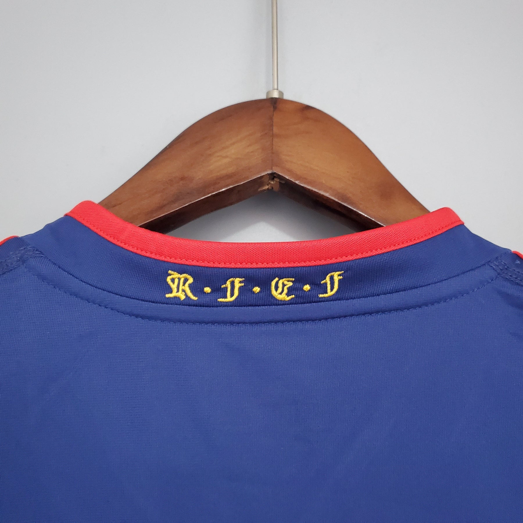 Camisa Espanha Reserva 2010 - Versão (Retrô)