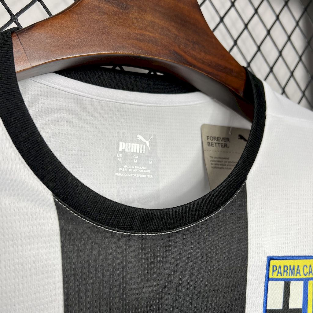 Camisa Parma Home 24/25 - Versão (Torcedor) Masculina