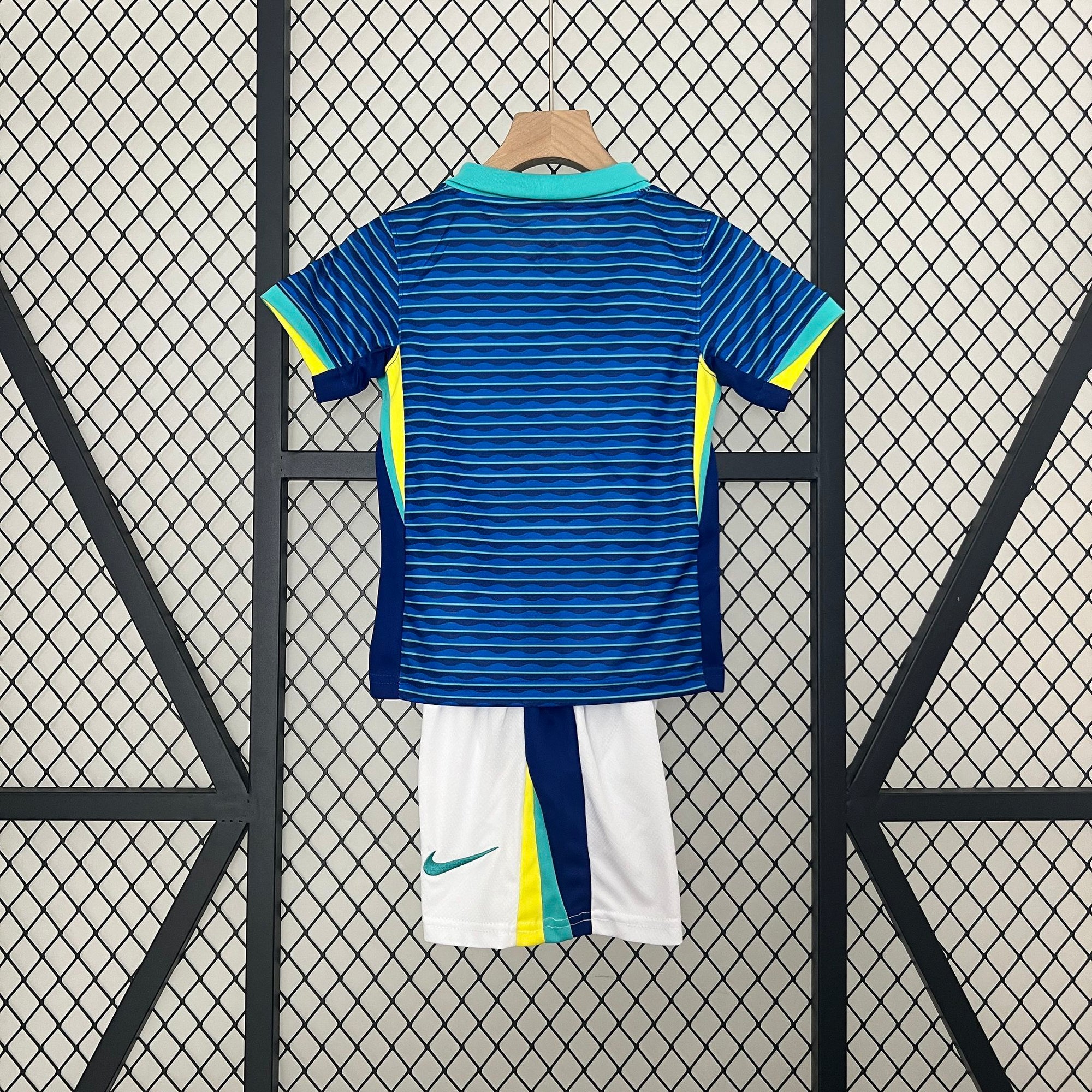 Kit Infantil Brasil 2024 Away