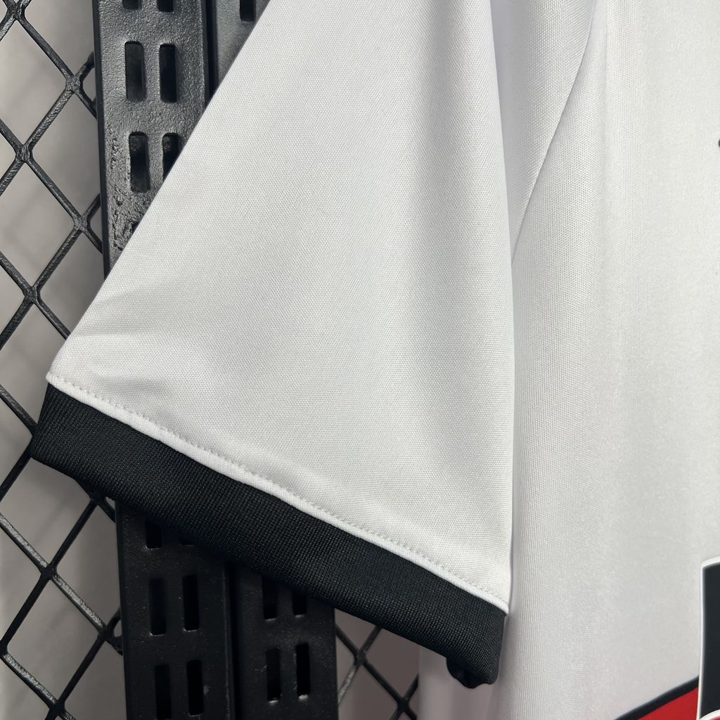 Camisa Rayo Vallecano Away 24/25 - Umbro (Torcedor) Masculina