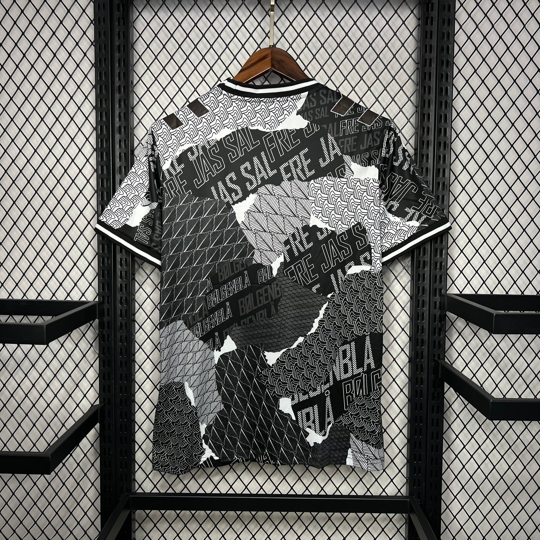 Camisa Dinamarca Pré-Jogo 24/25 - Versão (Torcedor) Masculina