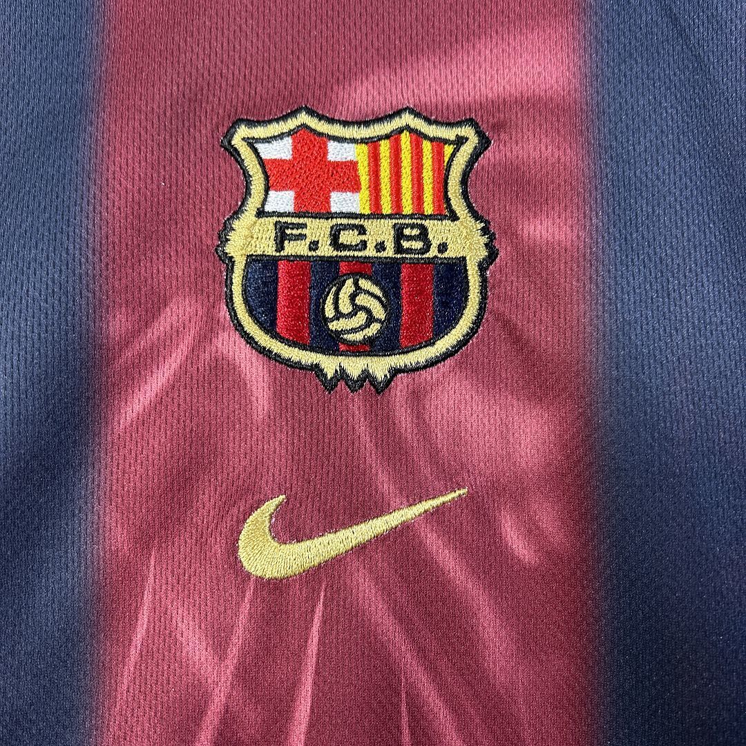 Kit Infantil Barcelona 25/26 Edição Especial (Cactus Jack)