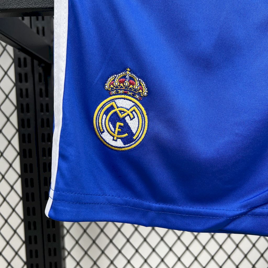 Kit Infantil Real Madrid 25/26 Third