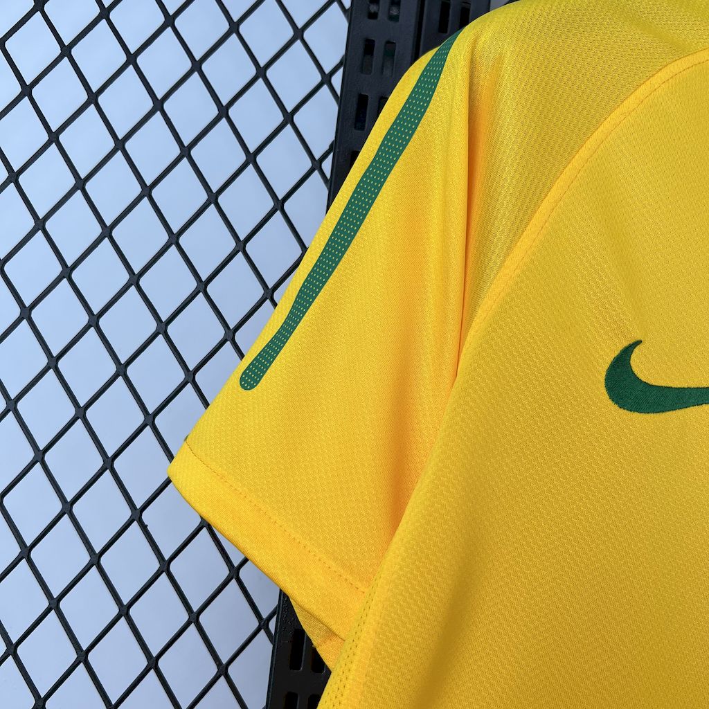 Camisa Brasil Home 2010 - Versão (Retrô)