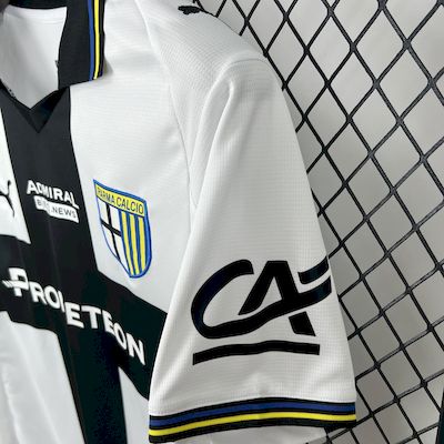 Camisa Parma Home 25/26 - Versão (Torcedor) Masculina