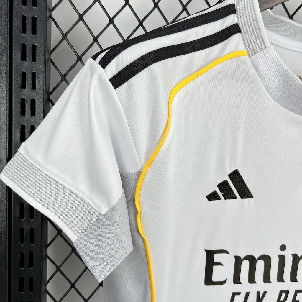 Camisa Real Madrid 25/26 Home - (Feminina)