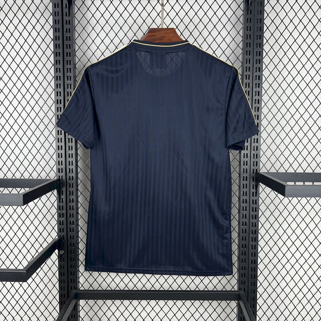 Camisa Juventus Terrace Icons 25/26 - (Torcedor) Masculina