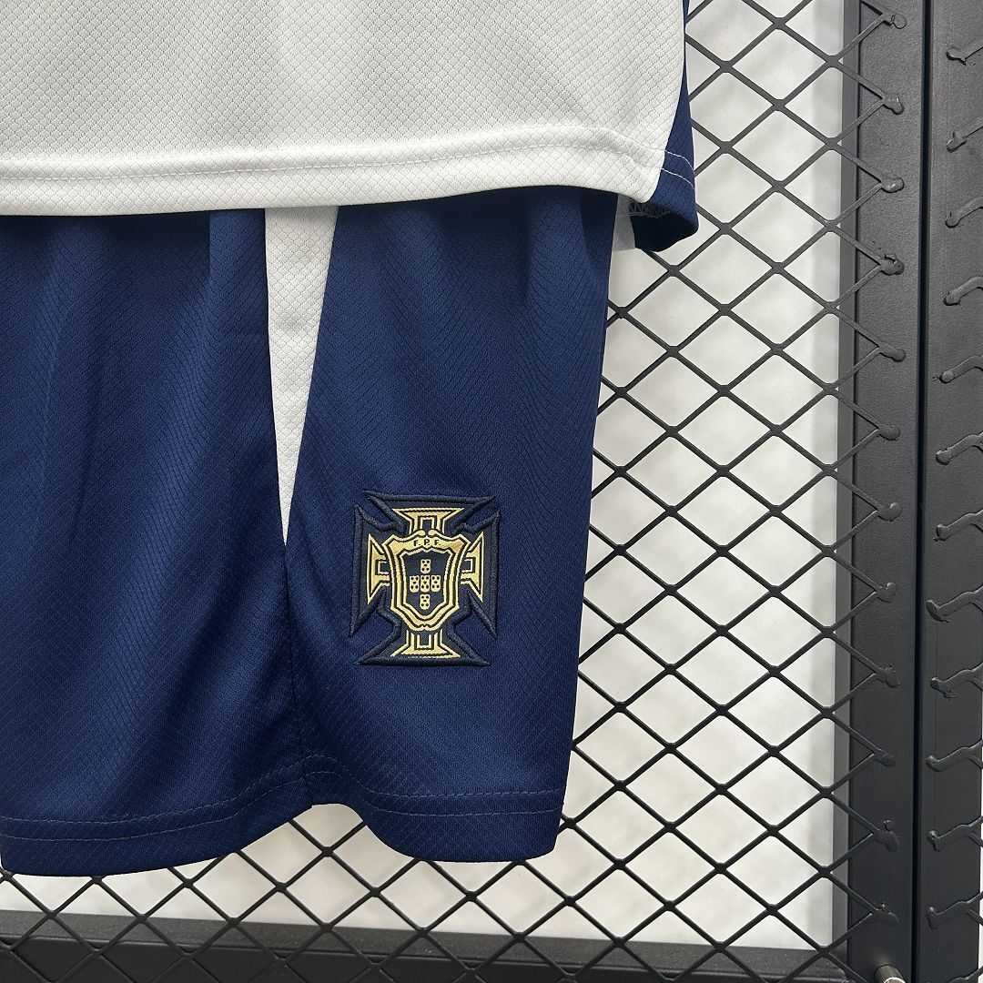 Kit Infantil Portugal 2025 Treino Home