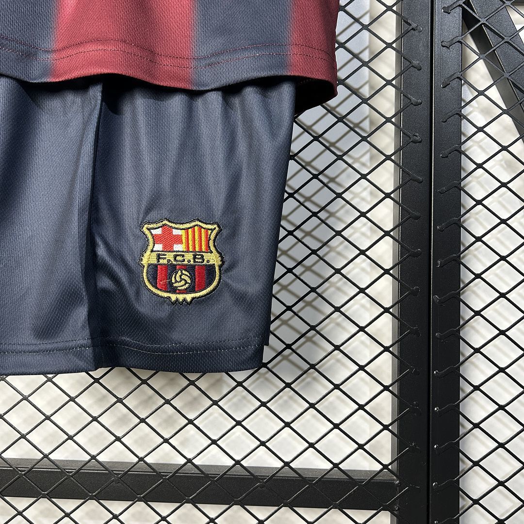 Kit Infantil Barcelona 25/26 Edição Especial (Cactus Jack)