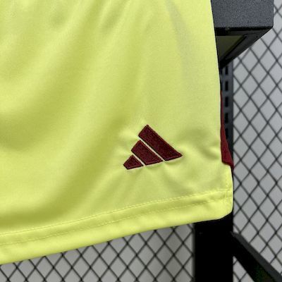 Kit Infantil Real Madrid 25/26 Goleiro Sixth