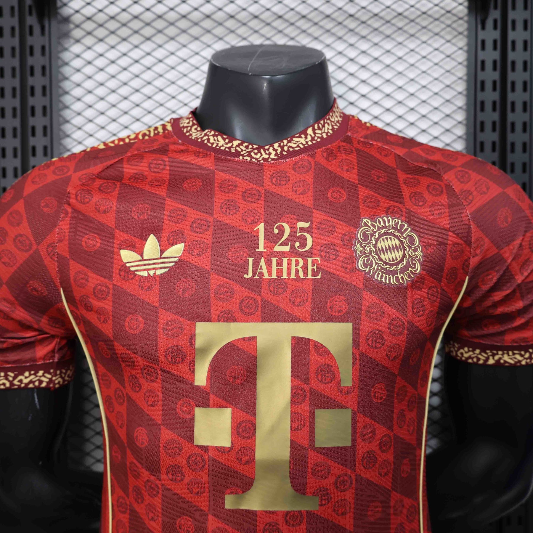 Camisa Bayern de Munique 24/25 Aniversário 125 Anos Especial Red - (Jogador)