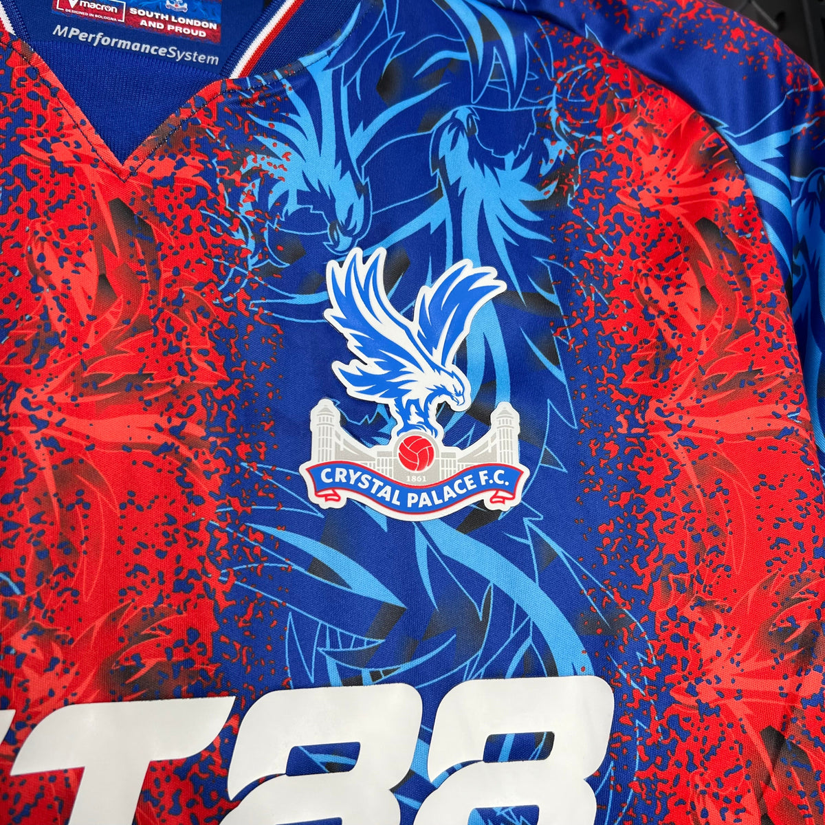 Camisa Crystal Palace Home 24/25 - Versão (Torcedor) Masculina
