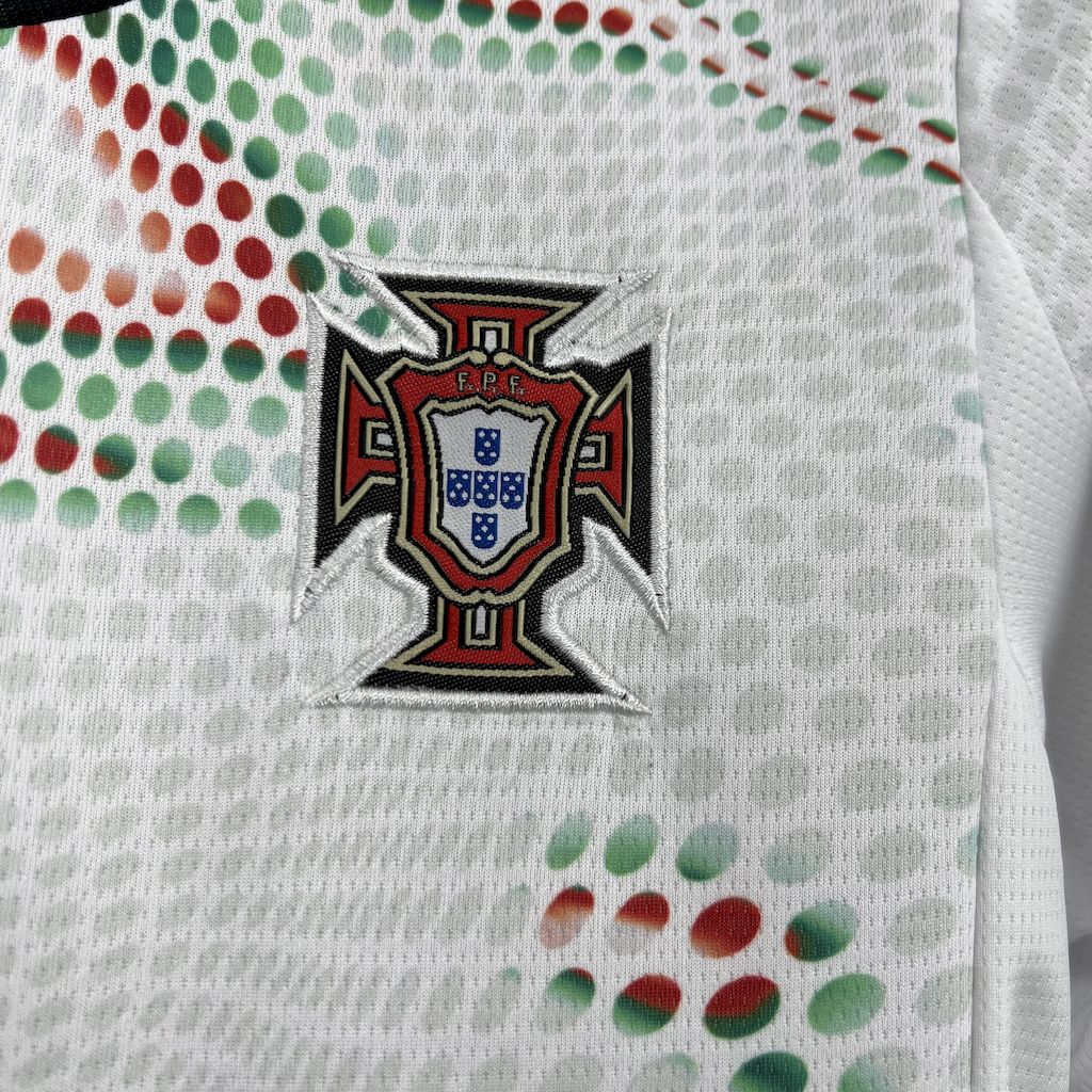 Kit Infantil Portugal 2025 Away