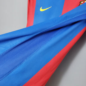 Camisa Barcelona Titular 06/07 - Versão (Retrô) Manga Comprida