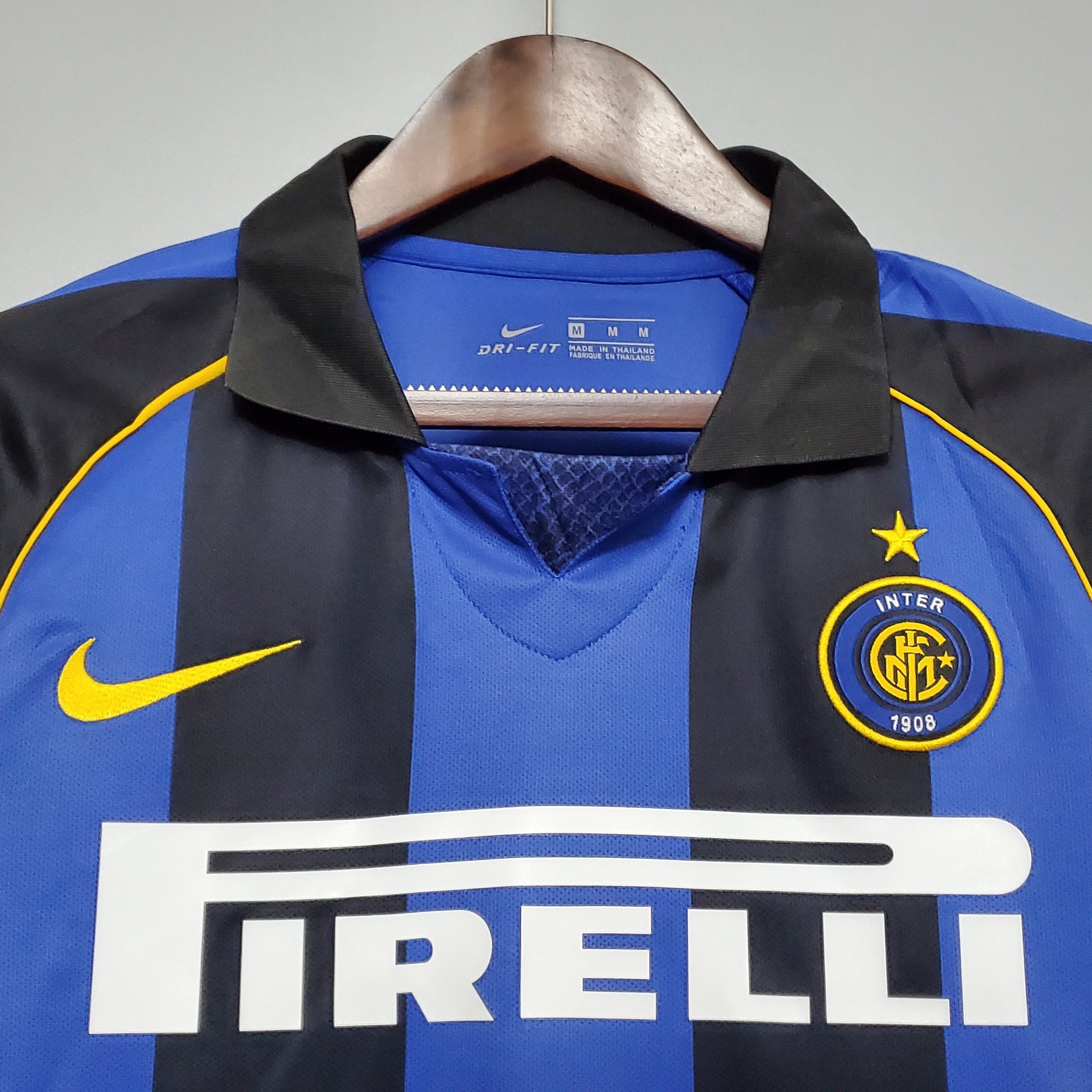 Camisa Inter de Milão Titular 01/02 - Versão (Retrô)