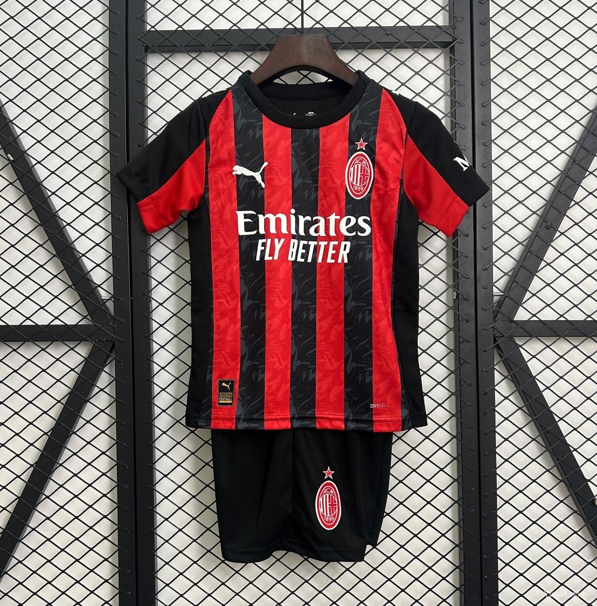 Kit Infantil Milan 25/26 Home