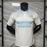 Camisa Oasis Live '25 White n' Blue - (Jogador)