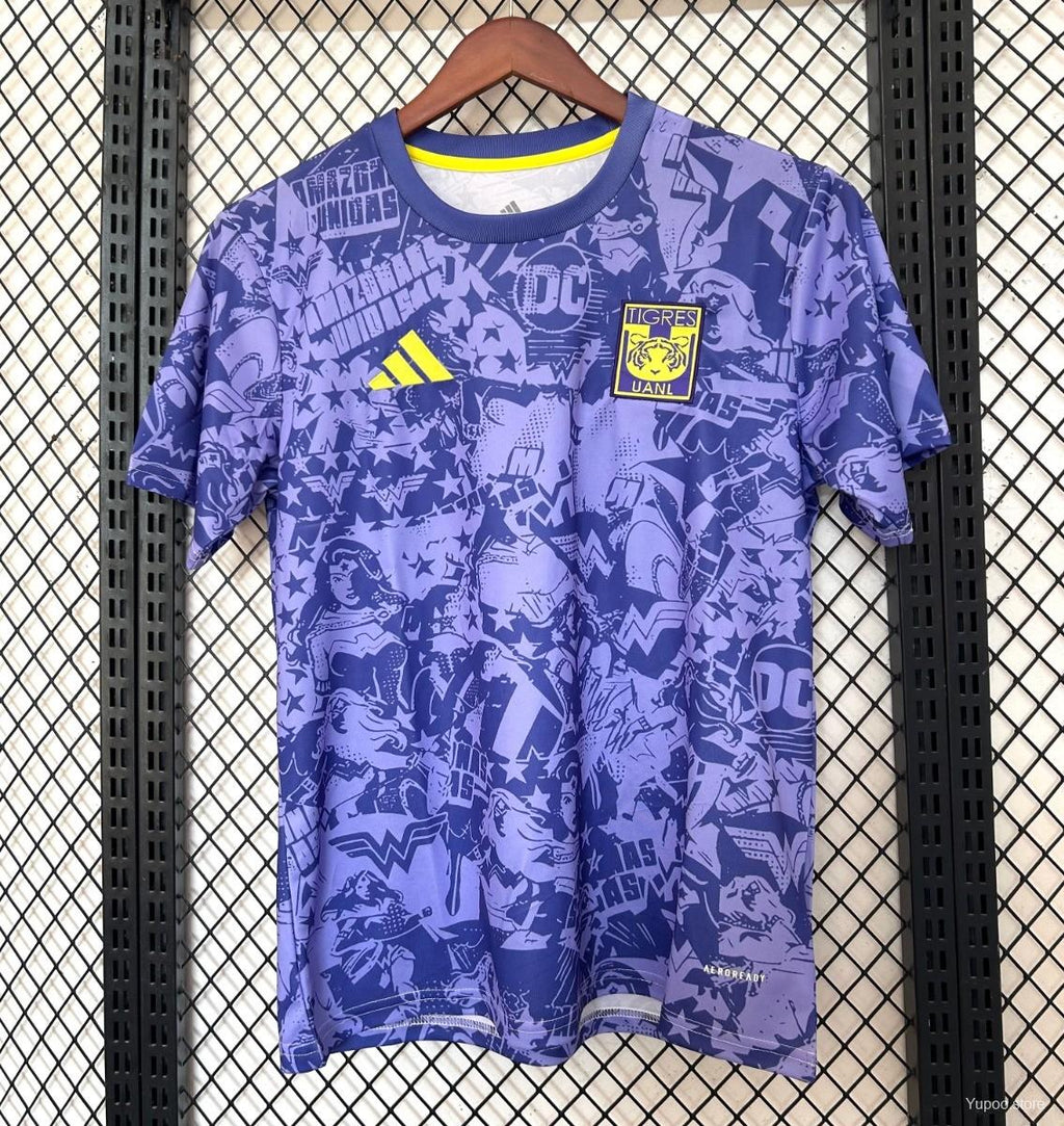 Camisa Tigres UANL 24/25 Pré-Jogo (DC Comics) - (Torcedor)