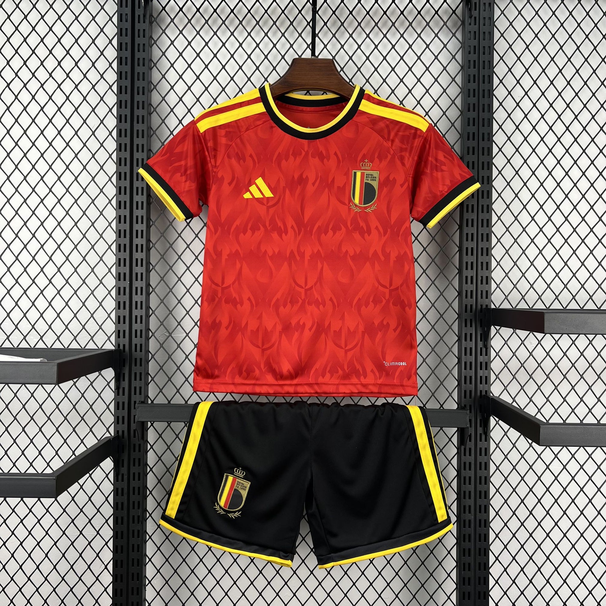 Kit Infantil Bélgica 2026 Home