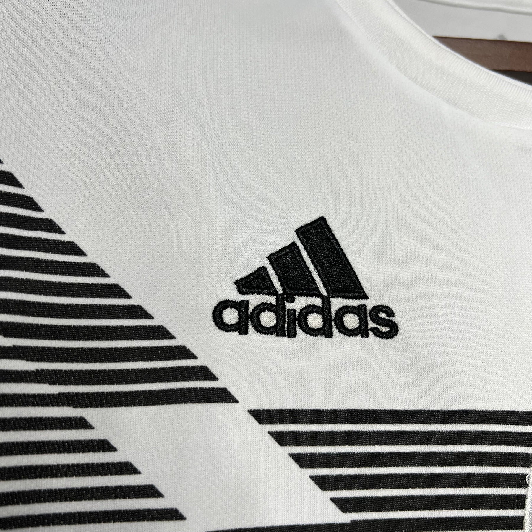 Camisa Alemanha Home 2018 - Versão (Retrô)