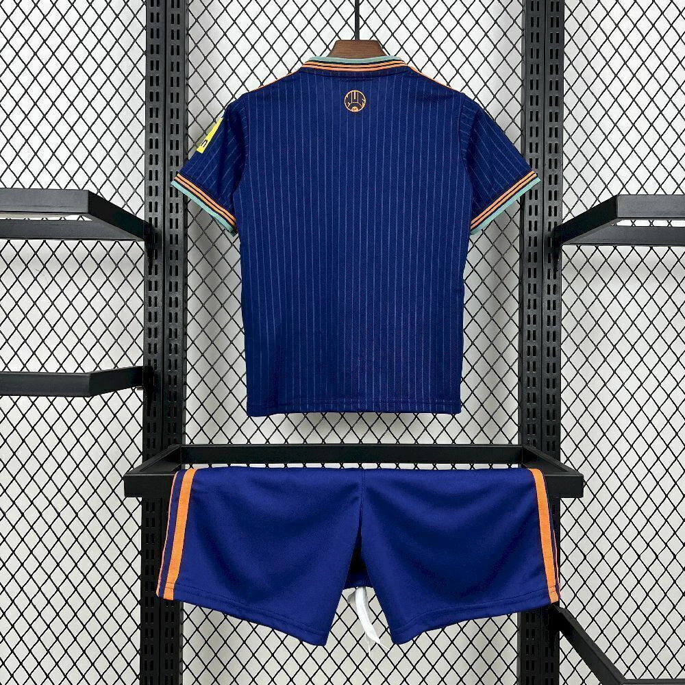 Kit Infantil Newcastle 25/26 Third