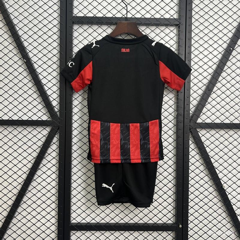 Kit Infantil Milan 25/26 Home