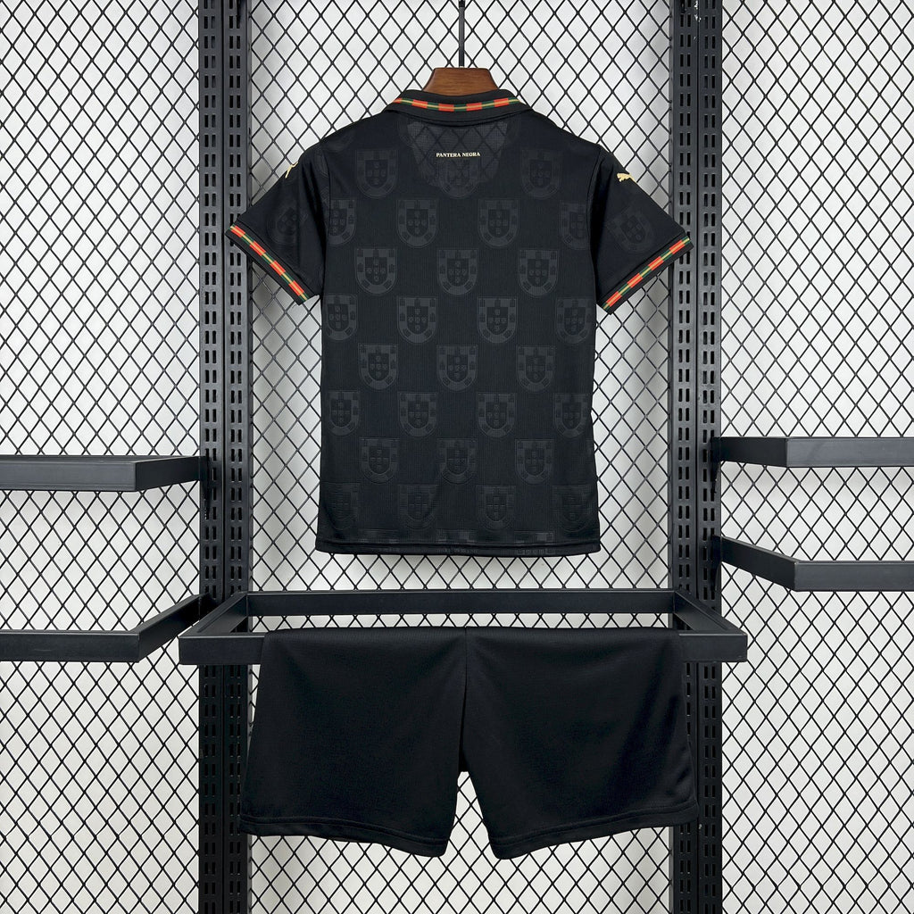 Kit Infantil Portugal 2026 Pantera Negra