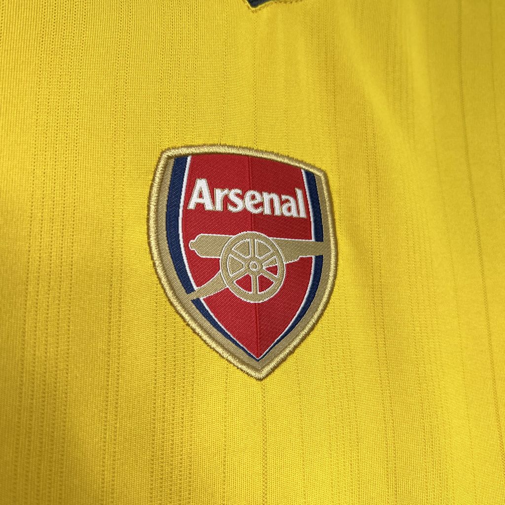 Camisa Arsenal Reserva 05/06 - Versão (Retrô)