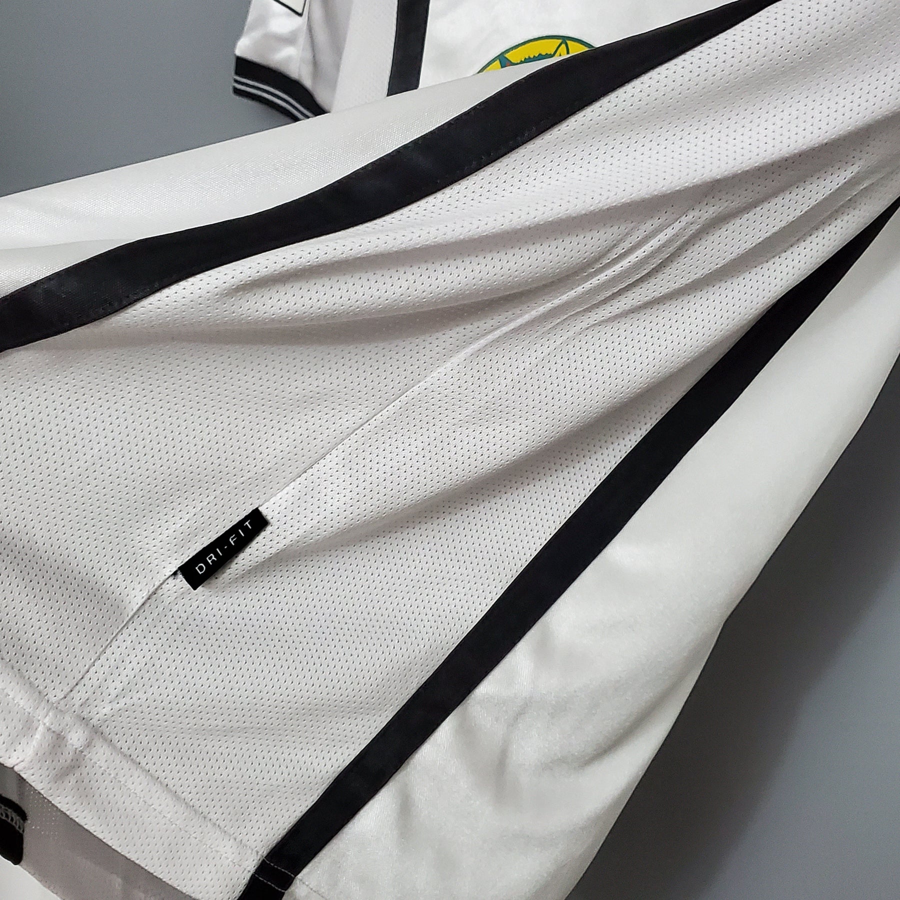 Camisa Valencia Titular 01/02 - Versão (Retrô)