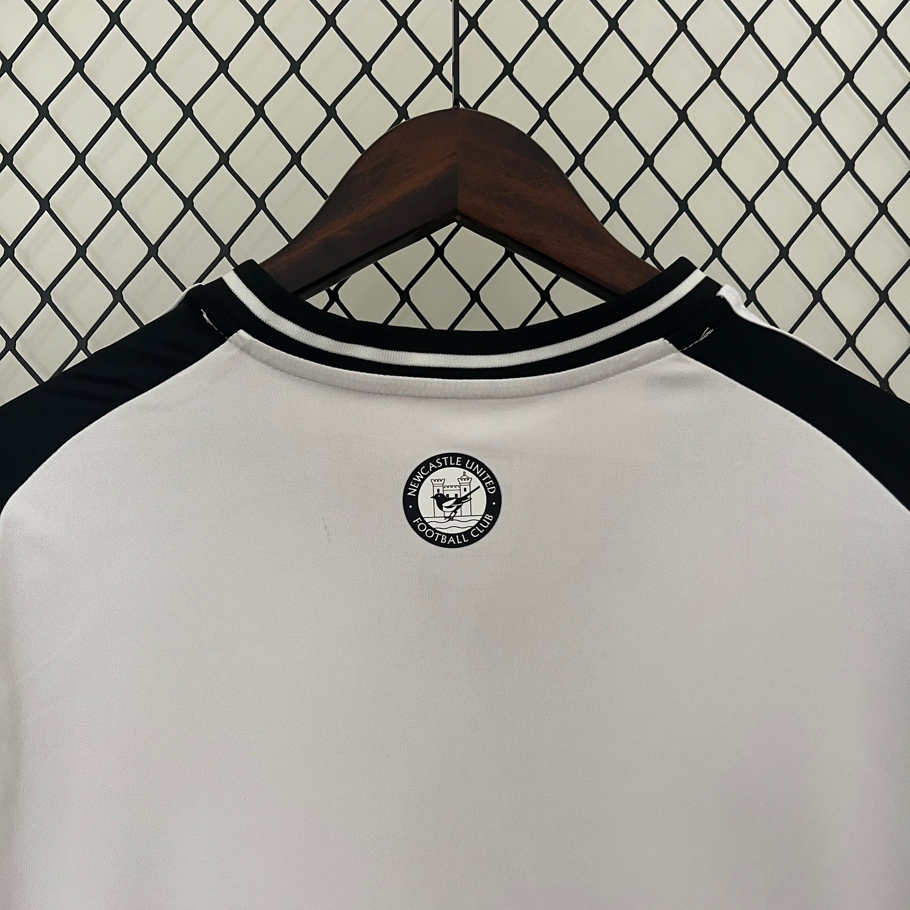 Camisa Newcastle Home Adidas 24/25 Versão (Torcedor) Masculina