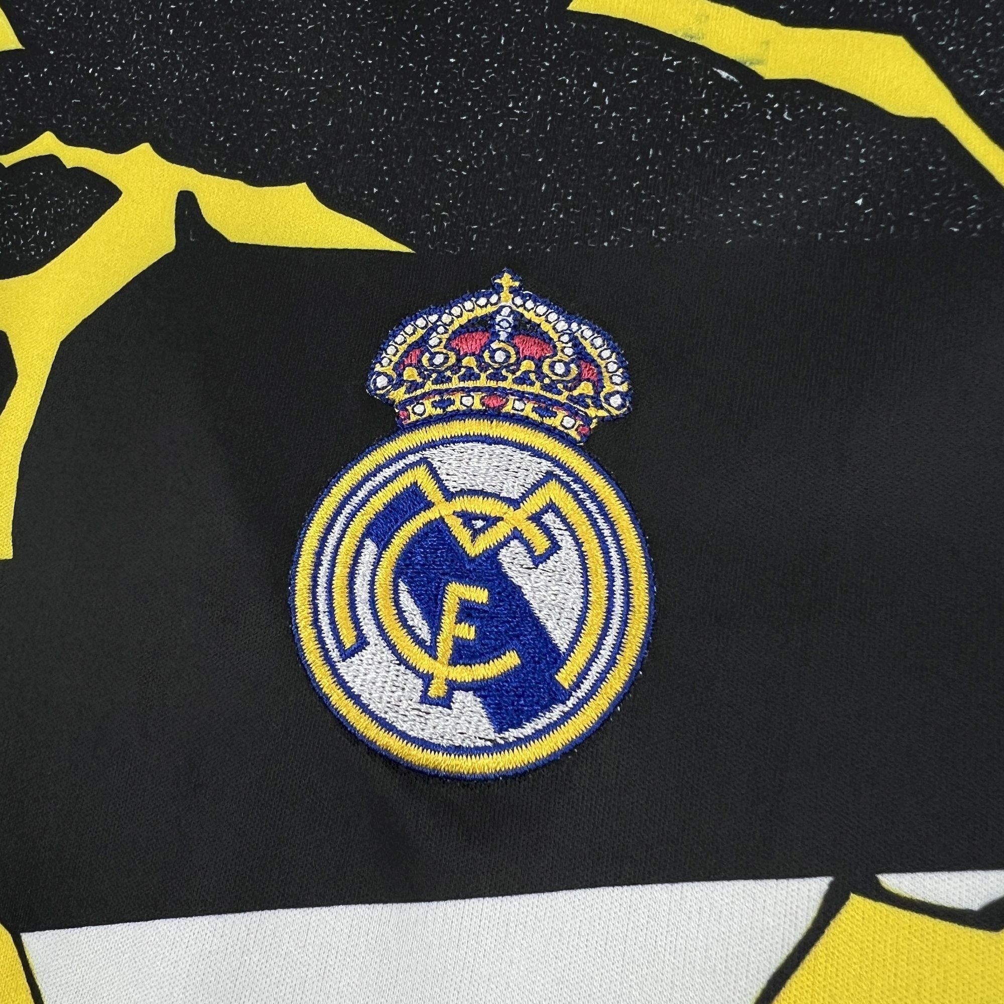 Camisa Real Madrid 25/26 Pré-Jogo (Marvel) - (Torcedor)