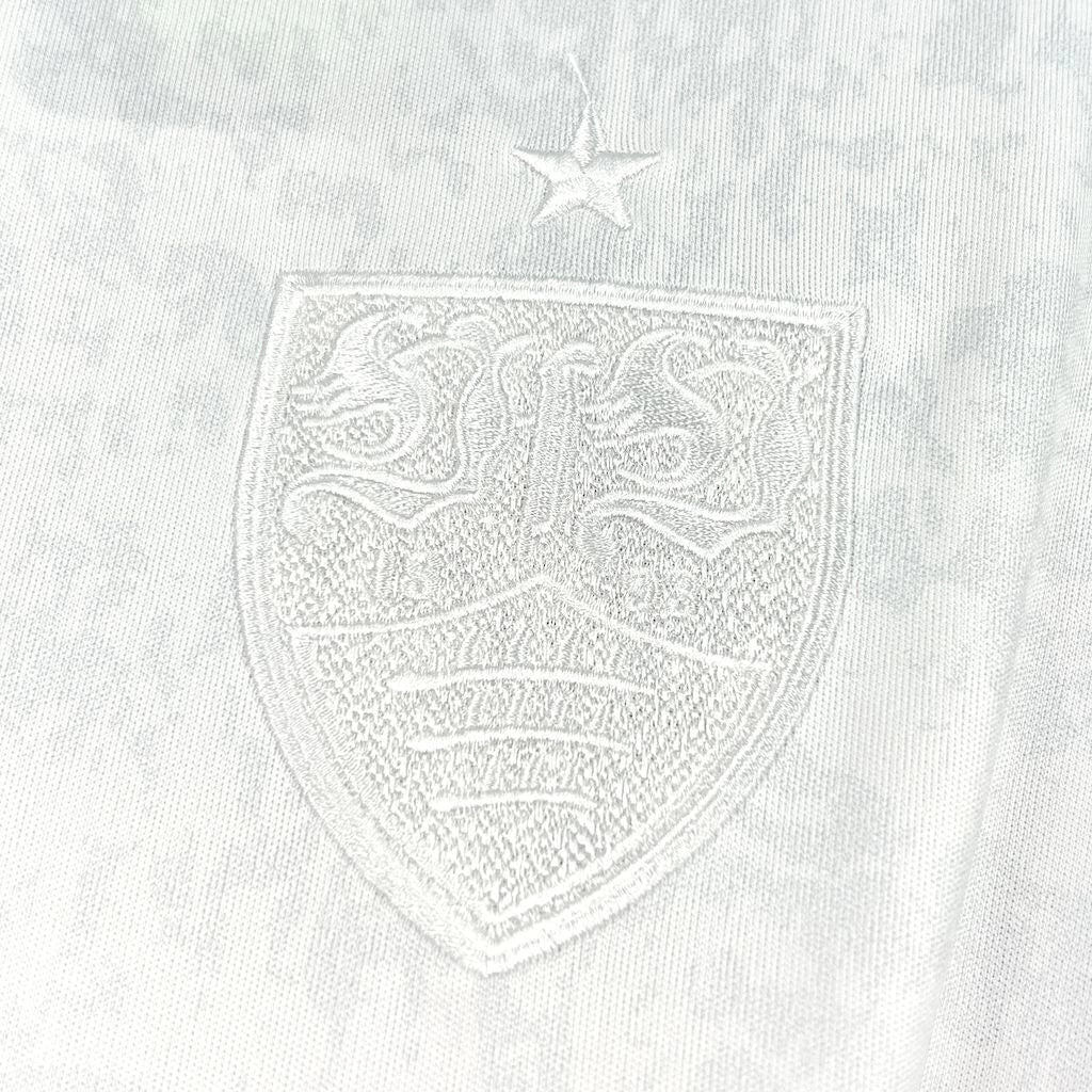Camisa Stuttgart 25/26 Aniversário 100 Anos (Brustring) - (Torcedor)