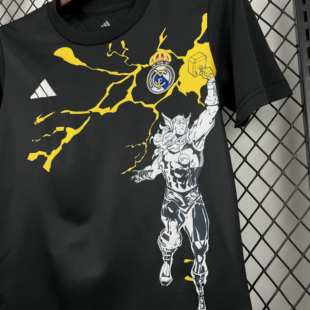 Kit Infantil Real Madrid 25/26 Travel (Marvel)
