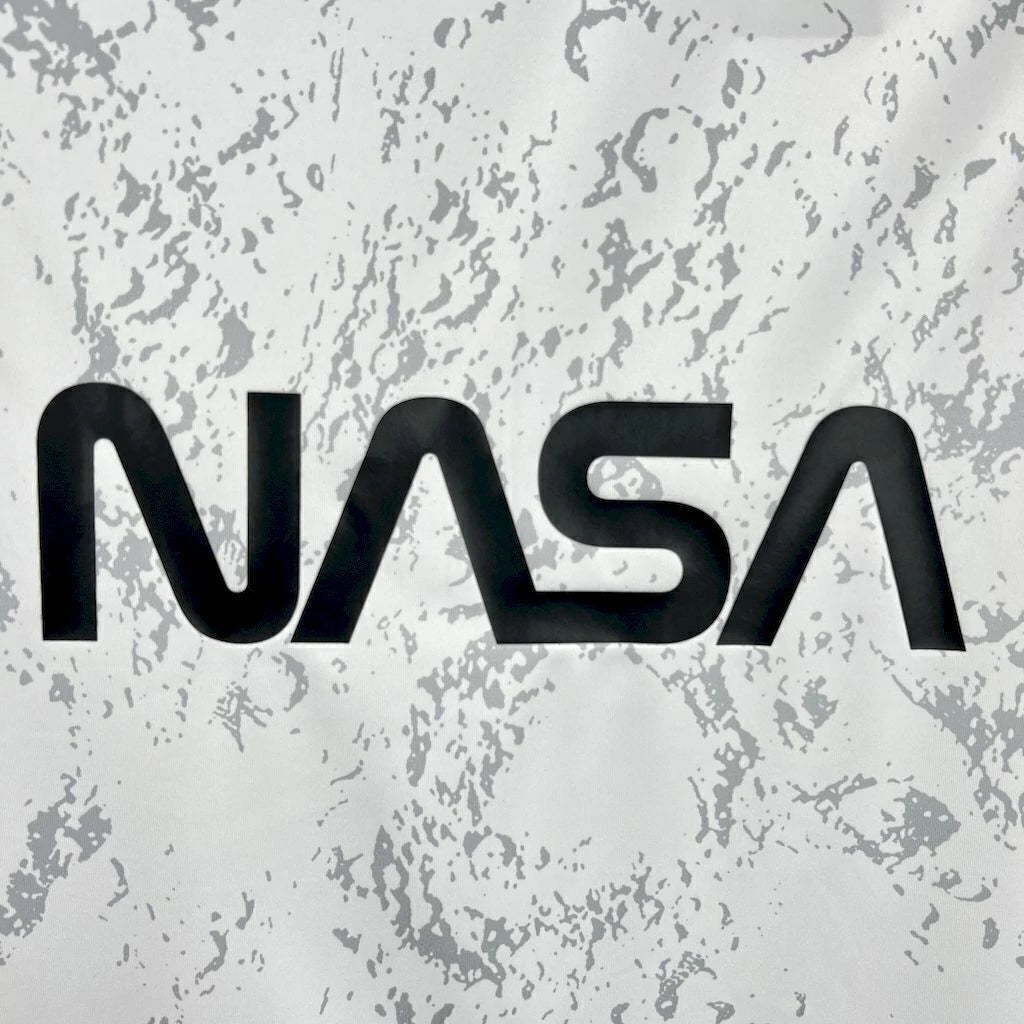 Camisa Juventus 25/26 LFSTLR NASA - (Torcedor)