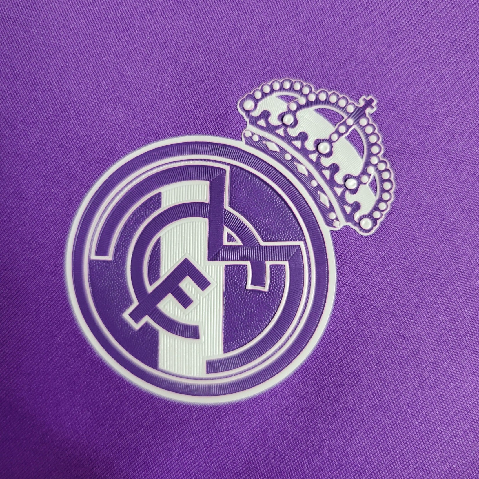 Camisa Real Madrid 16/17 Away (Final Champions League) (Todos os Patches) - (Retrô) Manga Longa