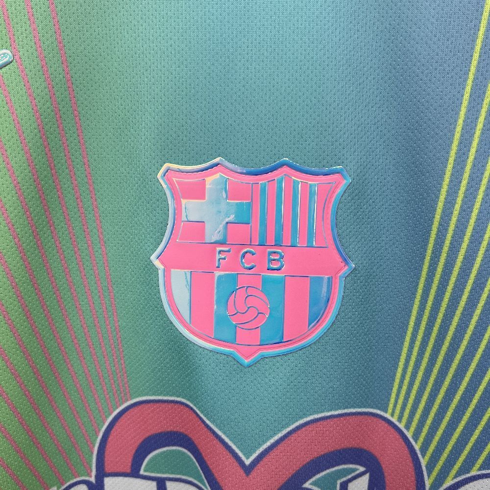 Camisa Barcelona 25/26 Edição Especial (Karol G) - (Torcedor)