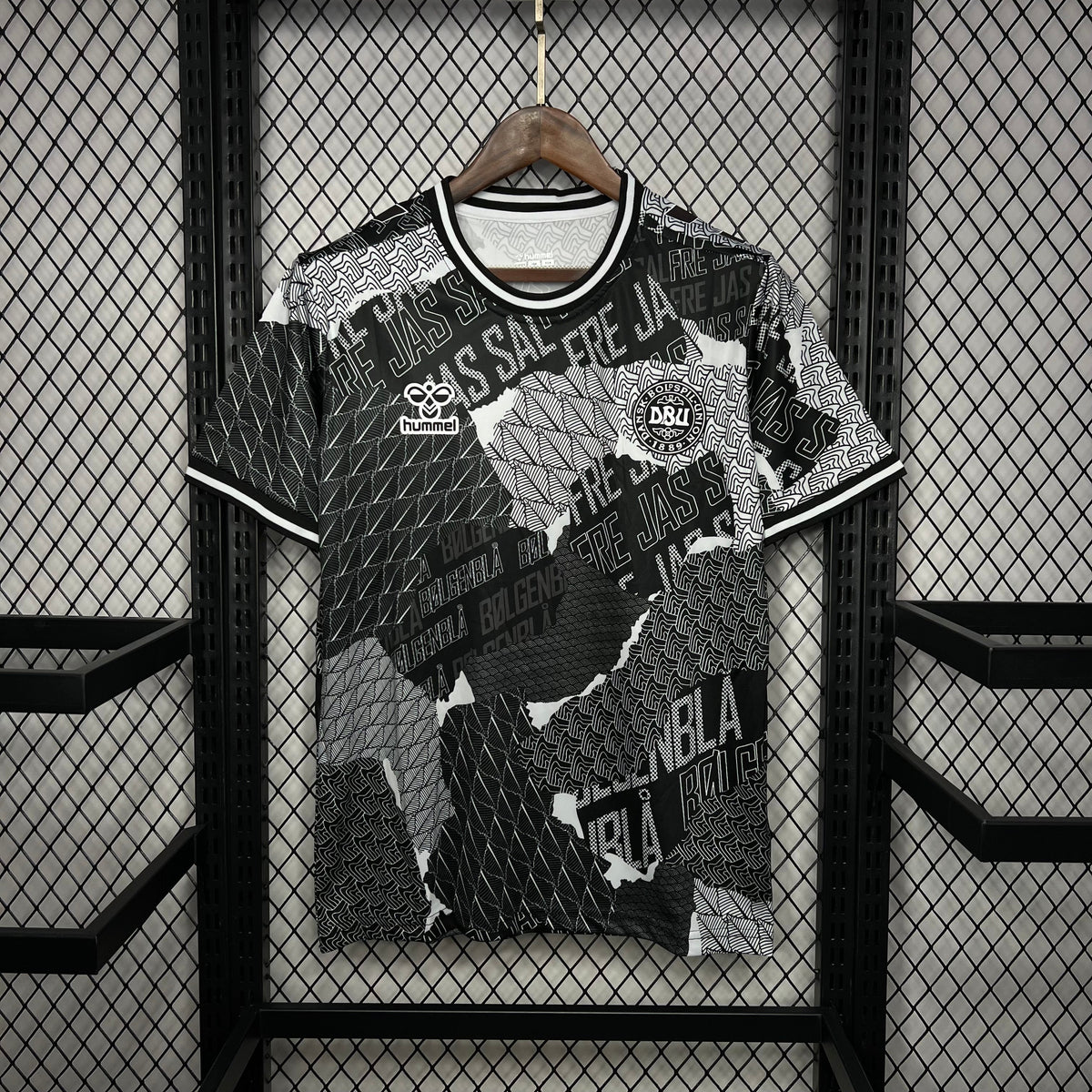 Camisa Dinamarca Pré-Jogo 24/25 - Versão (Torcedor) Masculina