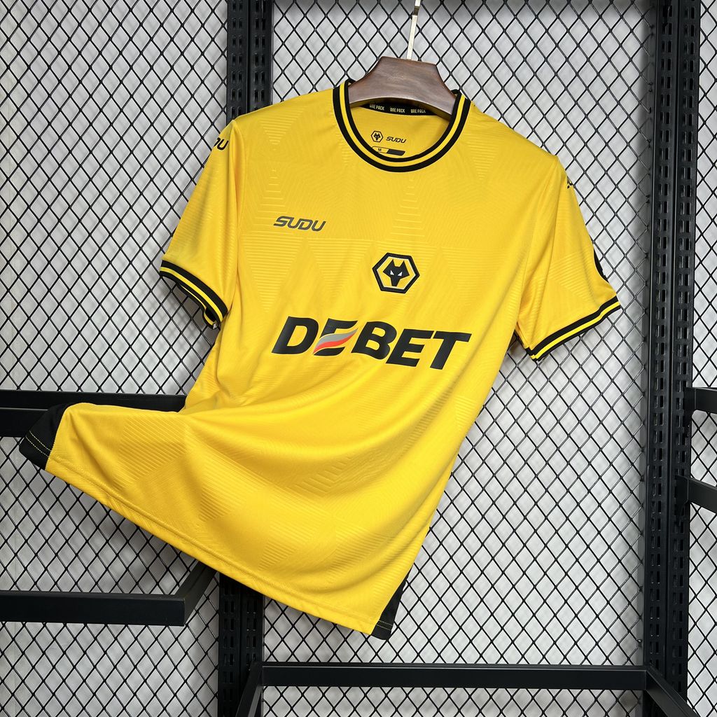 Camisa Wolverhampton Home 24/25 - Versão (Torcedor) Masculina