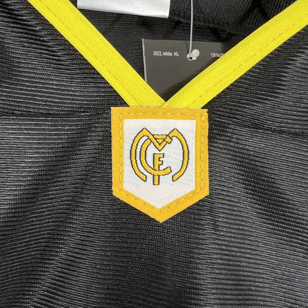 Camisa Real Madrid 99/00/01 Away - (Retrô) Manga Longa