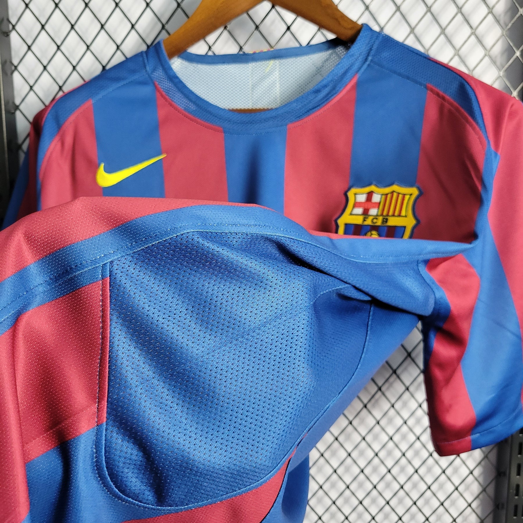 Camisa Barcelona Titular 2006 - Versão (Retrô)