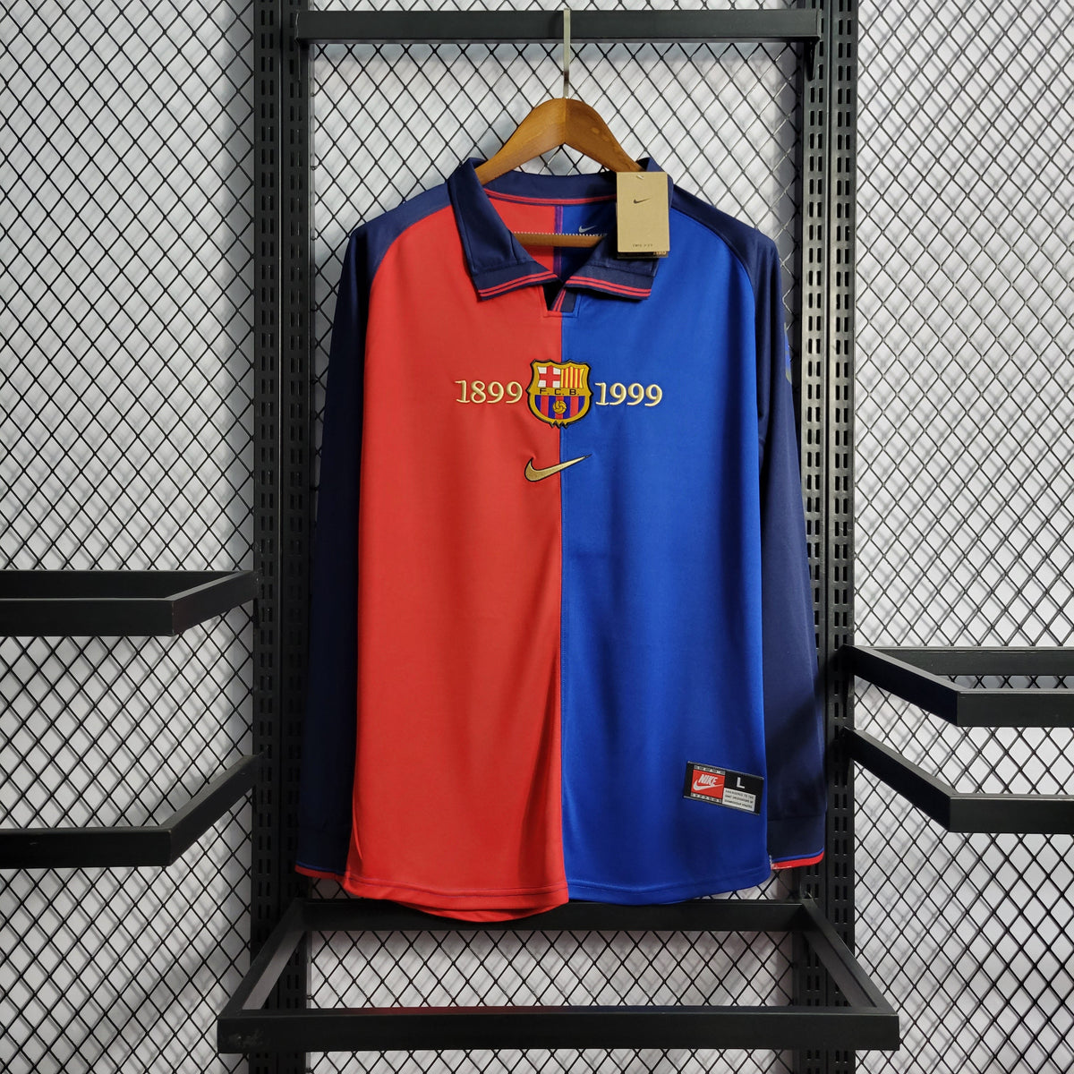 Camisa Barcelona Edição Comemorativa 100 Anos - Versão (Retrô) Manga Comprida