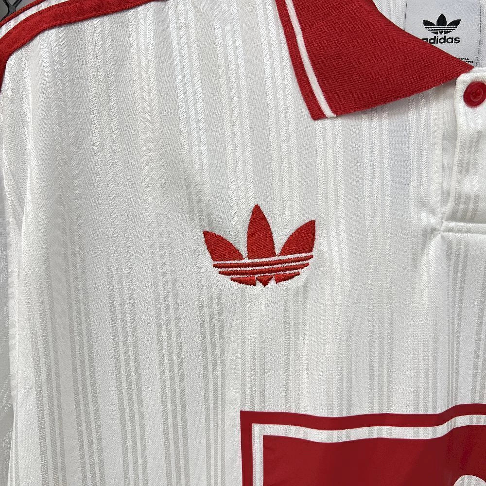 Camisa Oasis Live '25 White n' Red - (Torcedor)