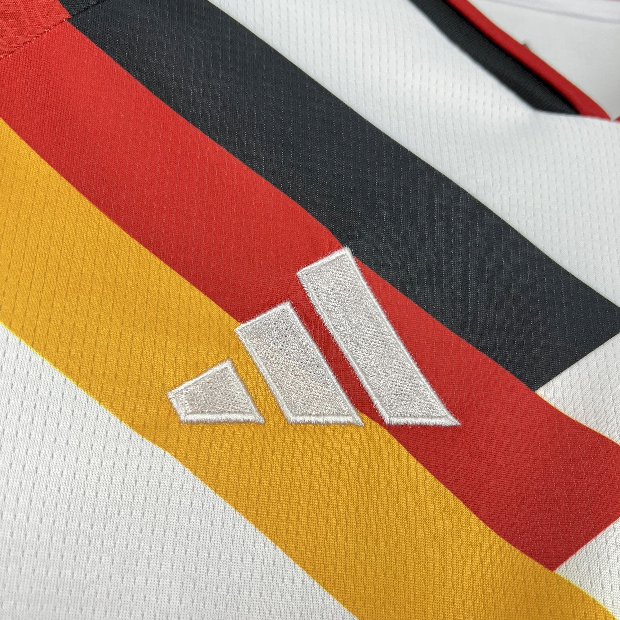Camisa Alemanha 2026 Home - (Torcedor) Manga Longa