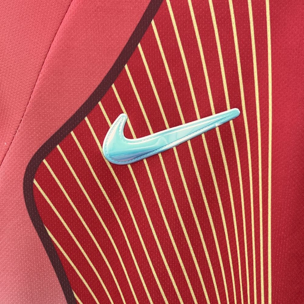 Camisa Barcelona 25/26 Edição Especial (Karol G) - (Torcedor)