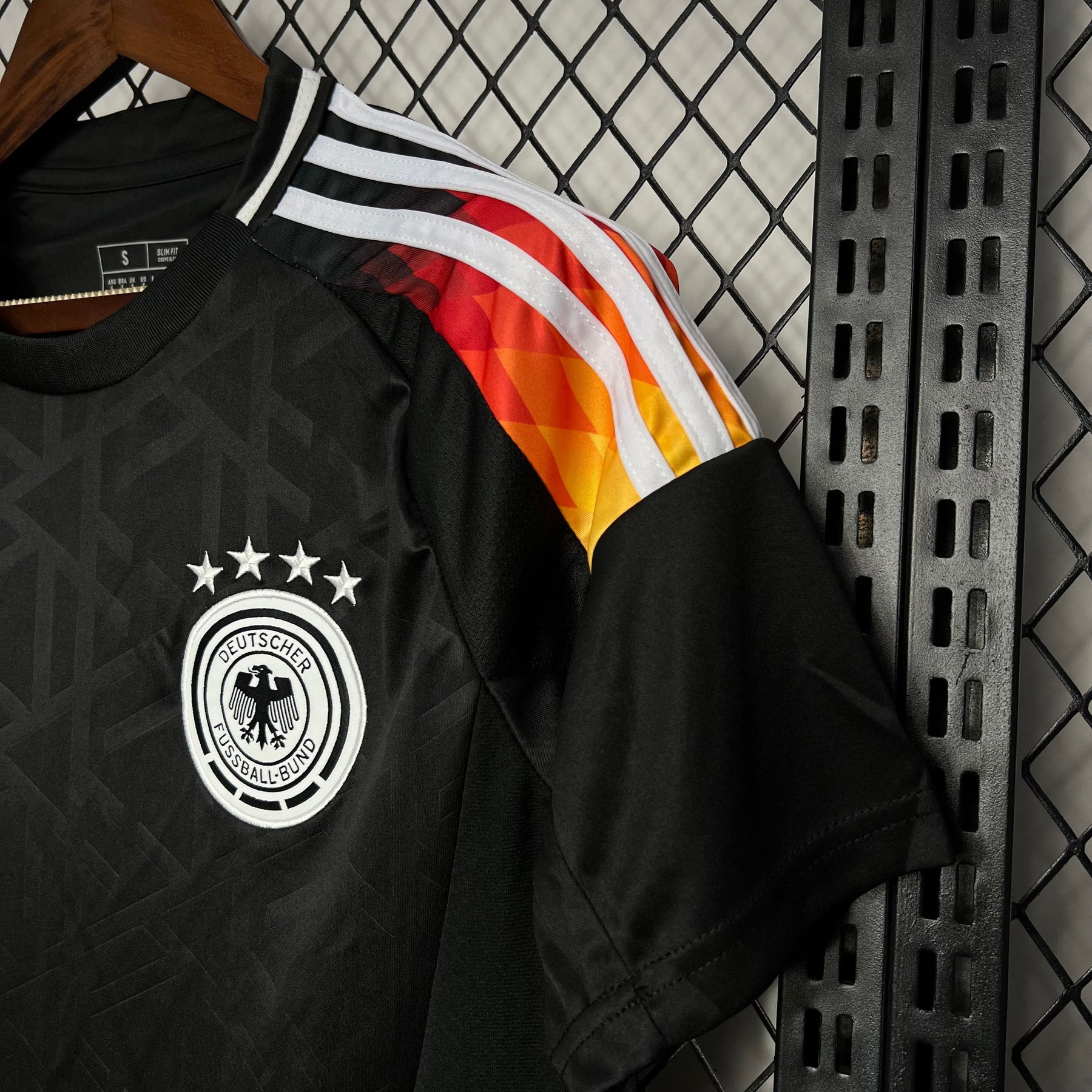Camisa Alemanha Pré-Jogo 24/25 - Adidas (Torcedor) Masculina