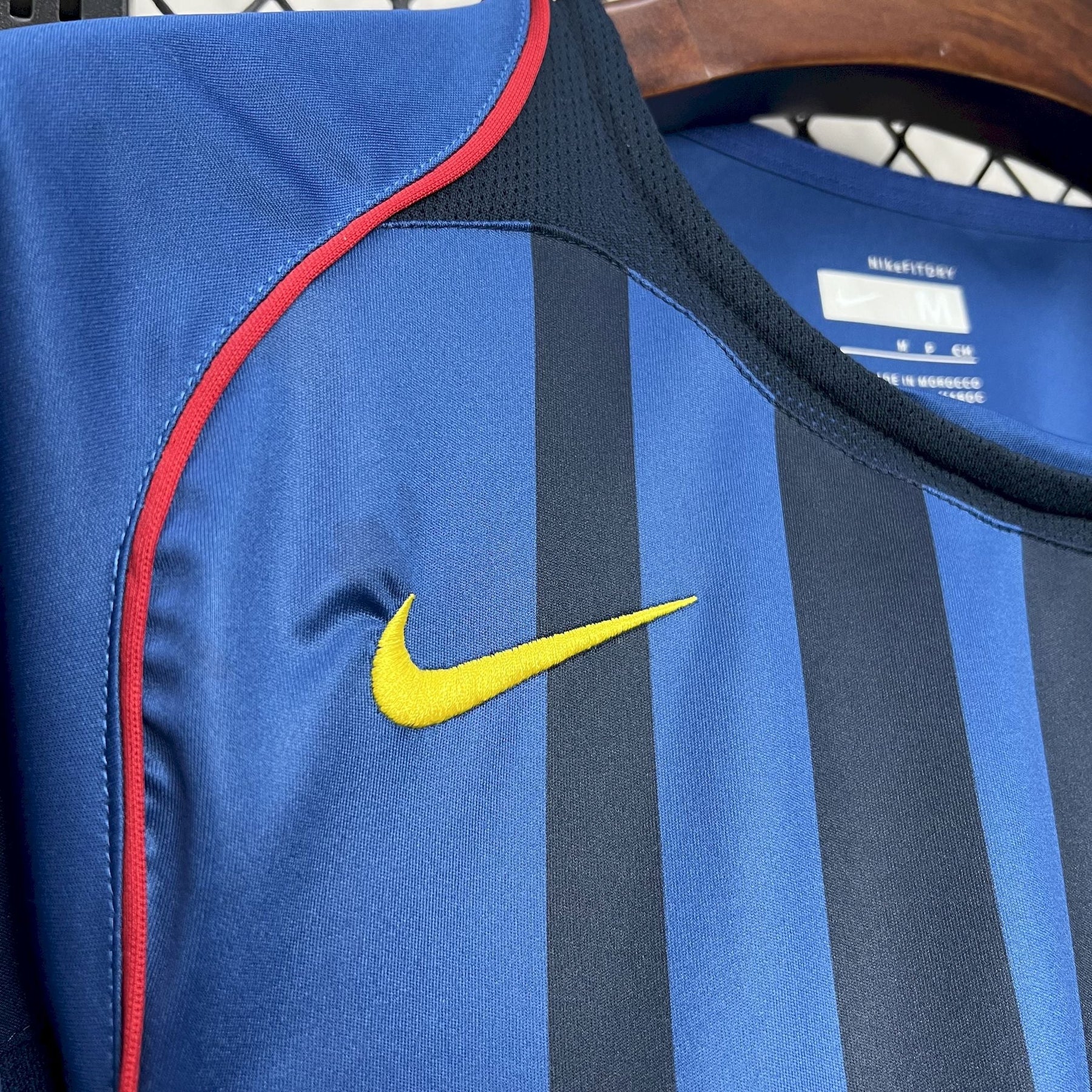 Camisa Barcelona Reserva 04/05 - Versão (Retrô)