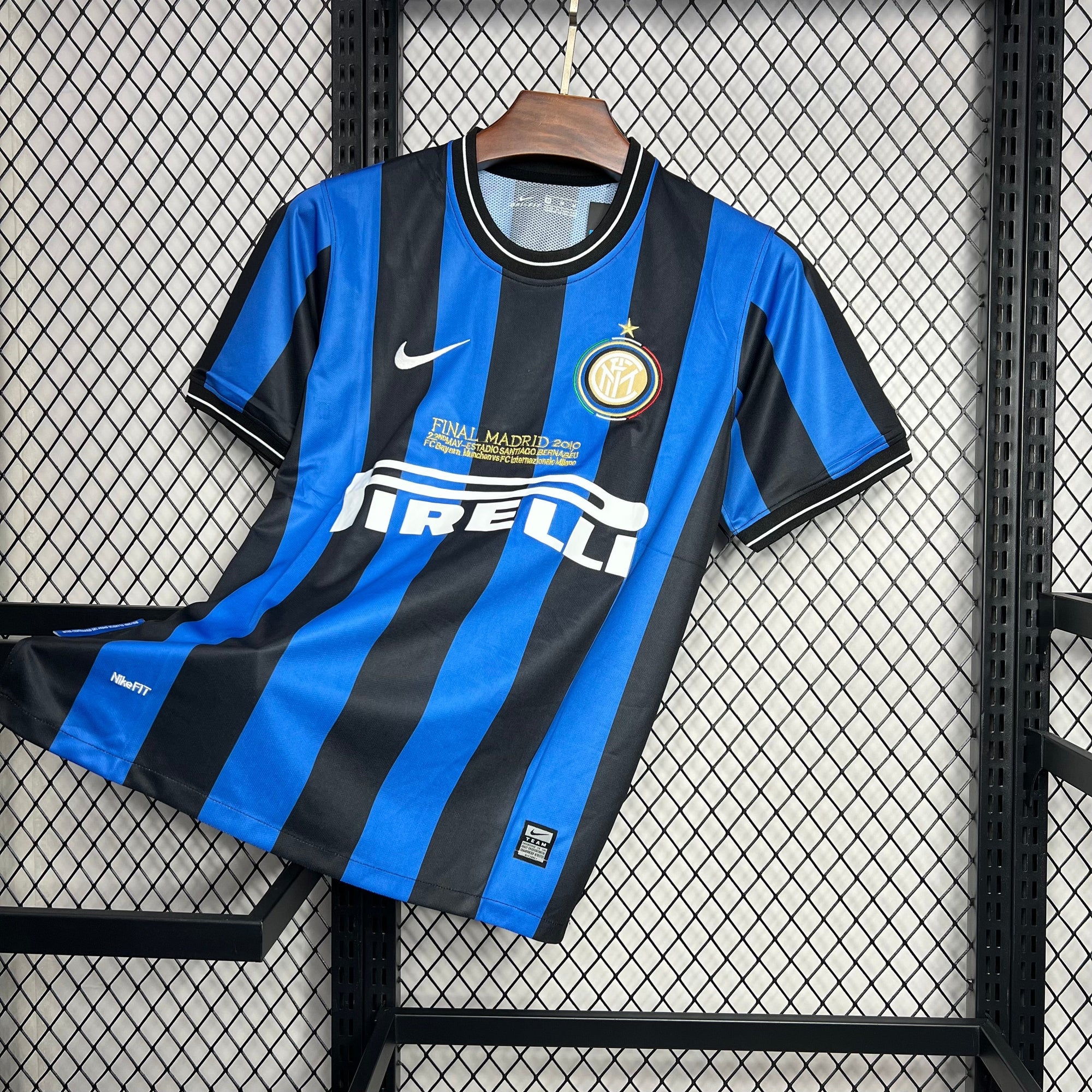 Camisa Inter de Milão Titular 09/10 - Versão (Retrô)