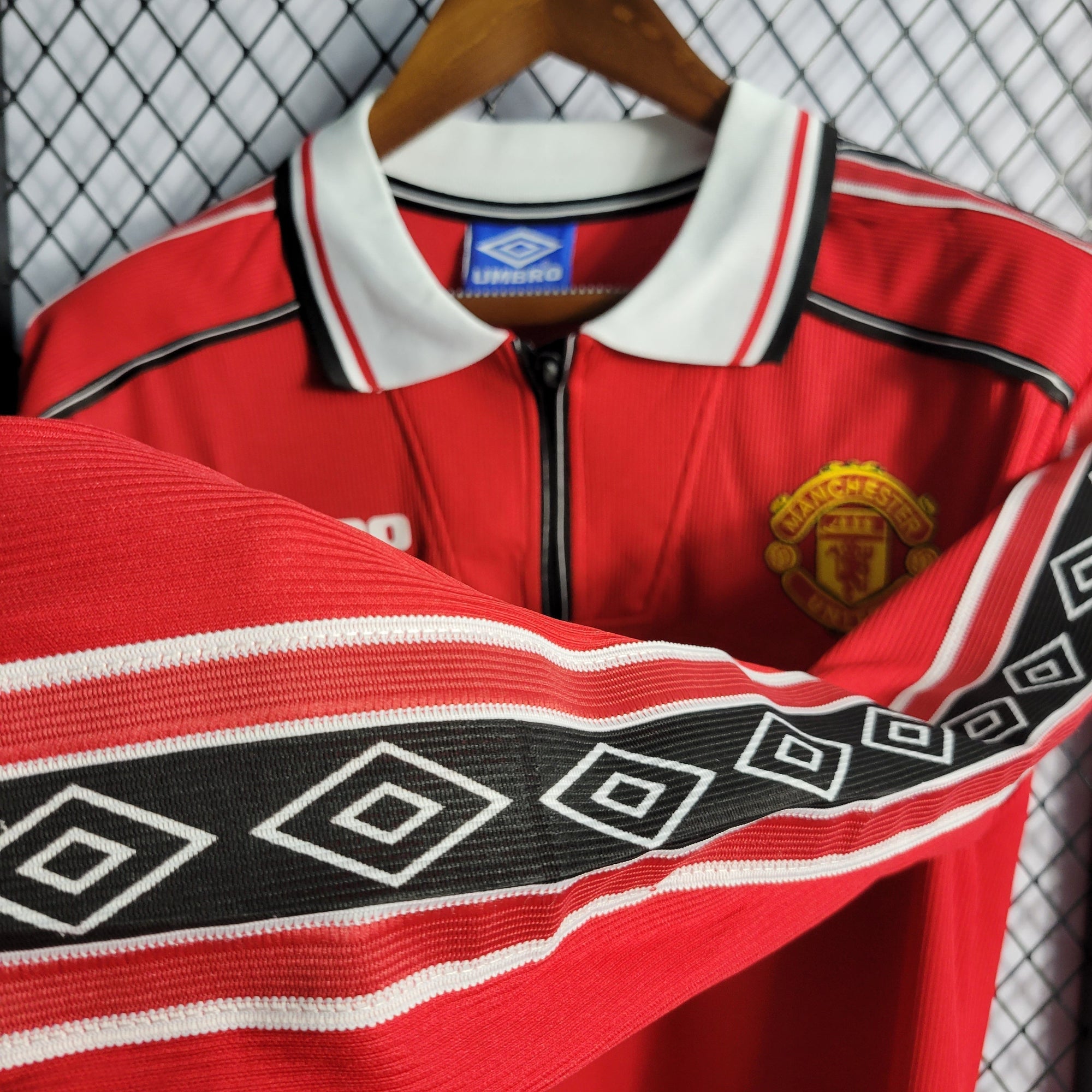 Camisa Manchester United Titular 98/99 - Versão (Retrô)