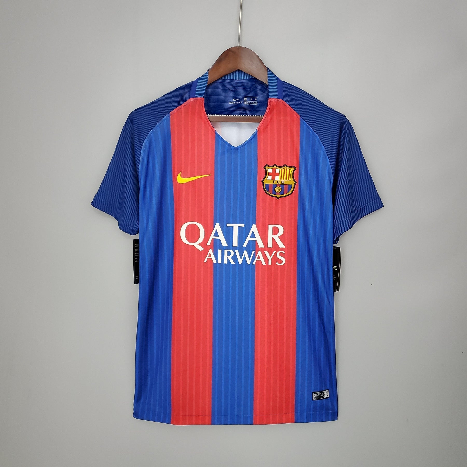 Camisa Barcelona Titular 16/17 - Versão (Retrô)